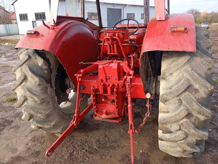 Vand tractor International 624