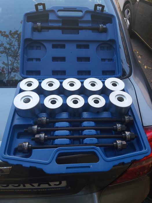 Trusa universala, pentru bucse și rulmenti