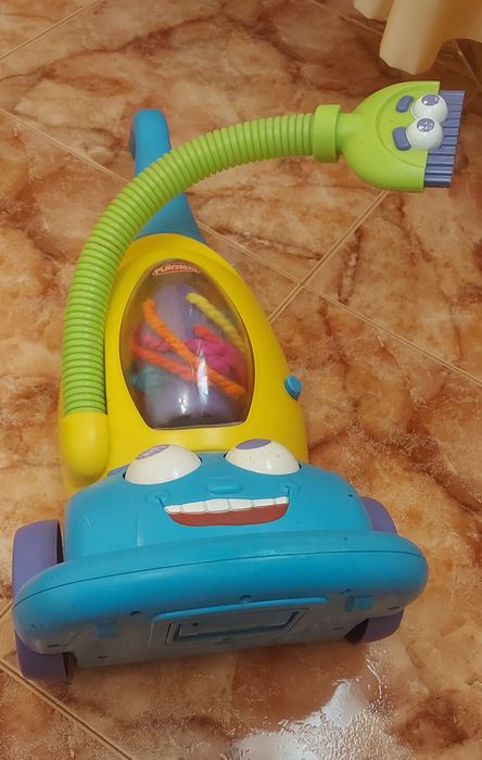 Детска интерактивна забавна прахосмукачка Playskool