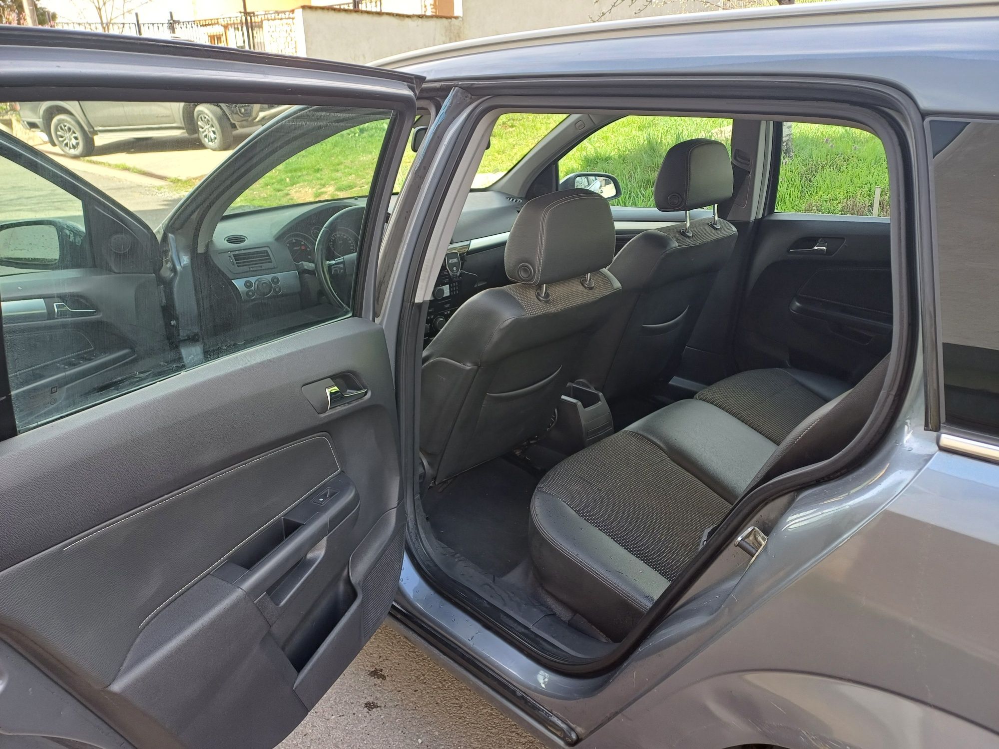 Opel astra 1.9 cdti.