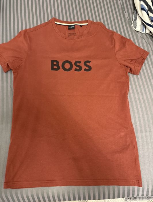 Продается Оригинальная футболка Boss