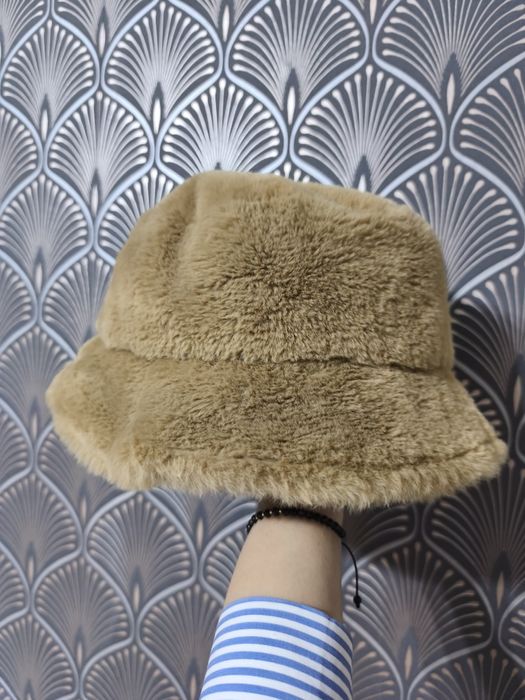 Pălărie cu blăniță LC Waikiki