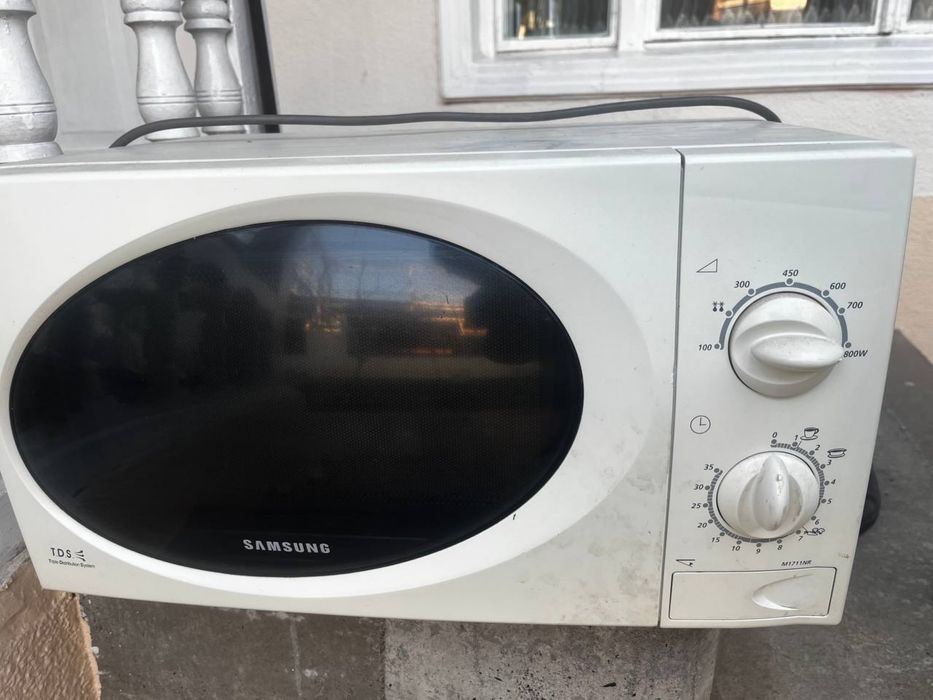 Срочно продается холодильник мкроволновка стиралка