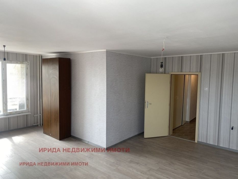 Четиристаен апартамент в Младост 1
