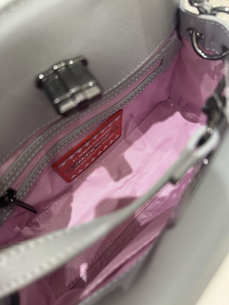 Чанта sprayground нова