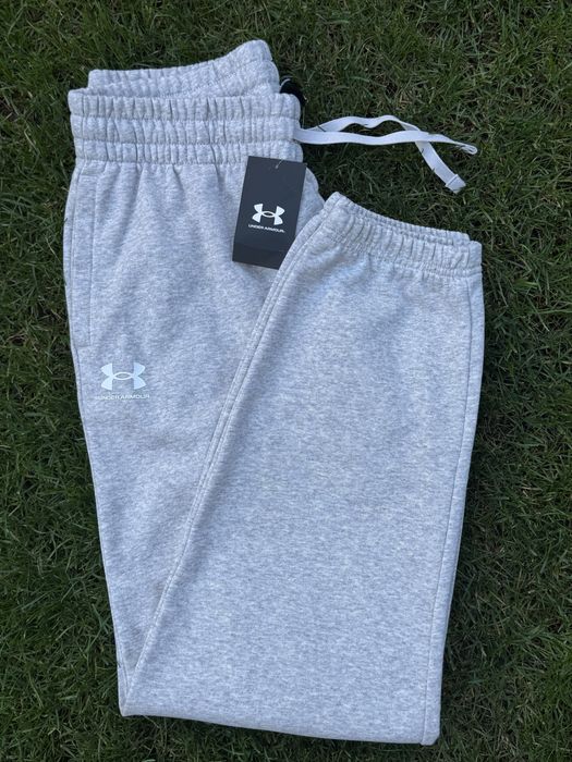 Pantaloni de trening Under Armour M