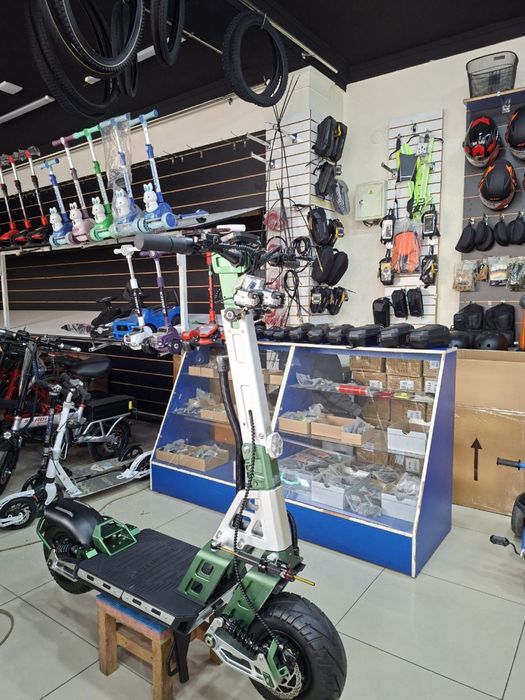 Toverun tank yashil oq