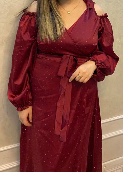 Продам платье нарядное