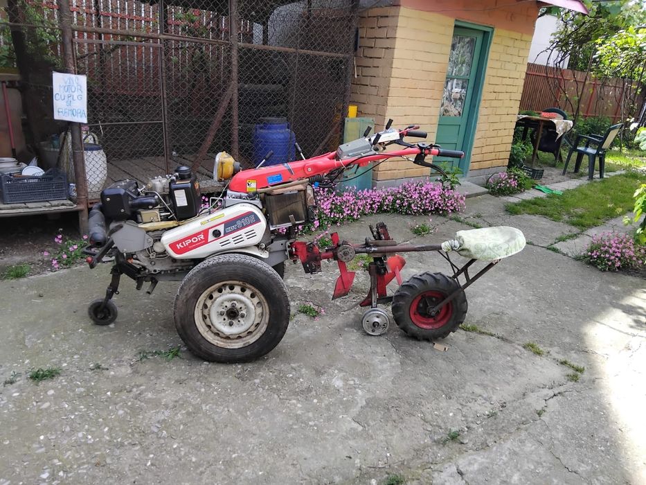 Motocultor diesel 9 CP