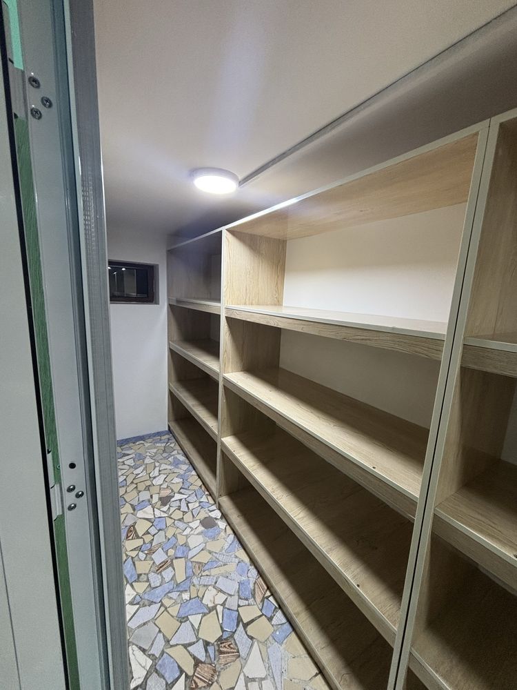 Дўкон сотилади, ишлатишга тайёр, хамма шароитлари эга