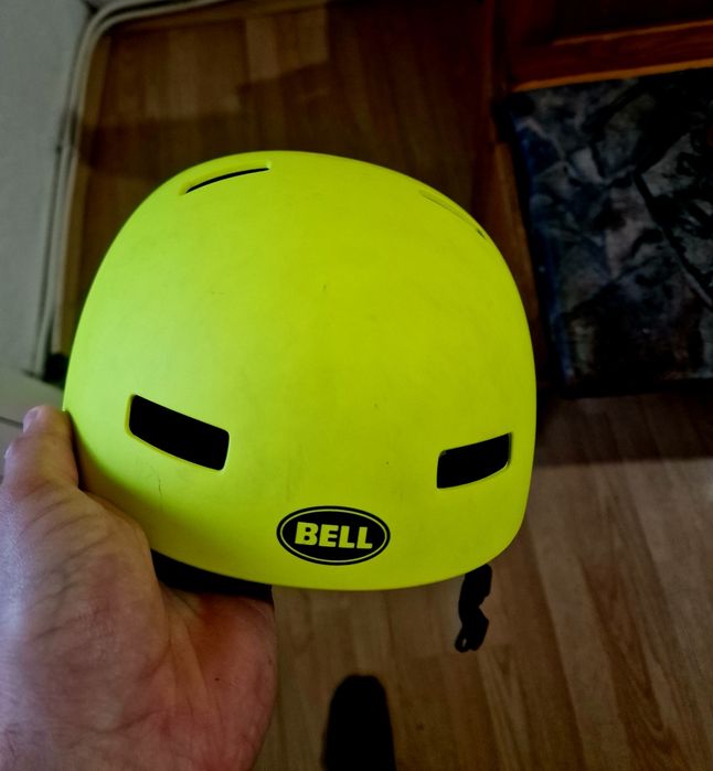 Каска bell перфектно състояния