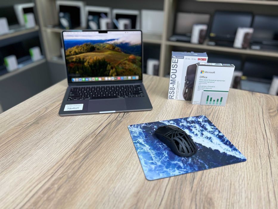 MacBook Air 13.6" 2024 / M3 / 8GB / 512GB батарея 100% циклов 8