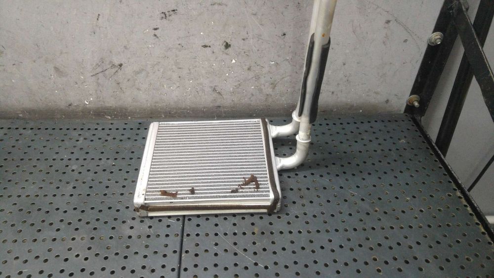 Radiator calorifer incalzire apa bord ford fiesta 6 cb1 ccn