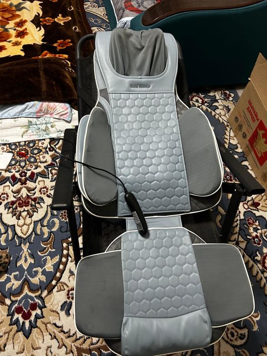 Продам массажное кресло состояние хорошее пользовались пару раз