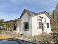 ПРОДАВА новострояща се самостоятелна къща с двор в гр. Нови пазар.