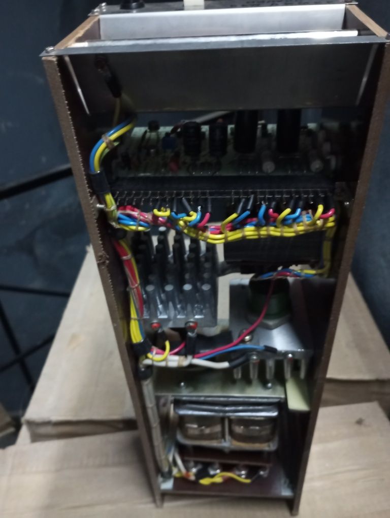 Димер 5 kw за енергийна ефективност и удължаване на живота на осветите