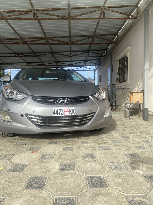 Hyndai elantra 2013