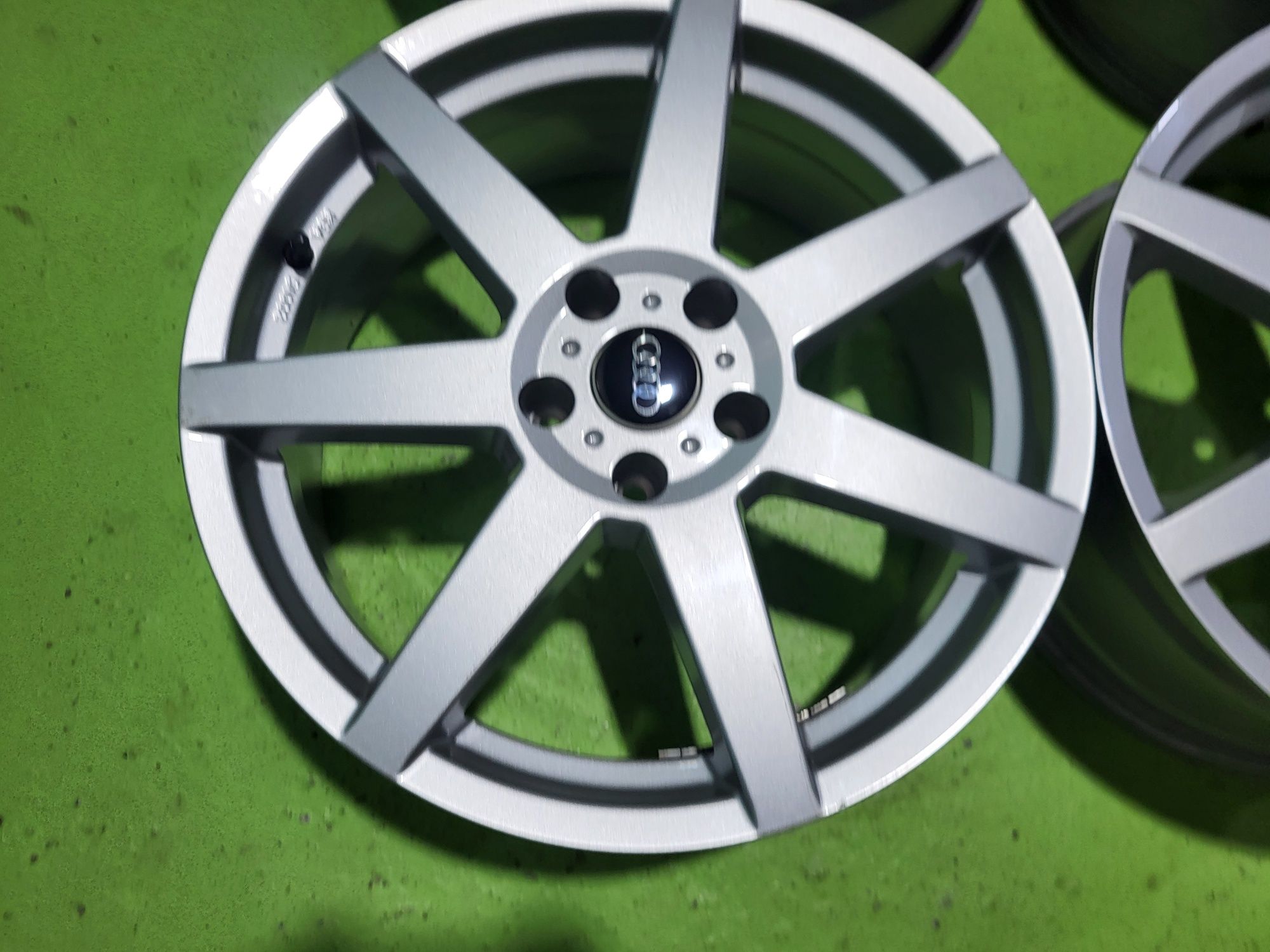 18 5x112 Audi Vw Skoda 5х112