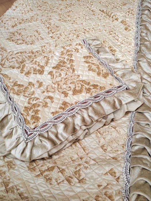 Покрывало на кровать