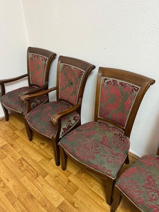 Стол из дерева + 4 стульчика