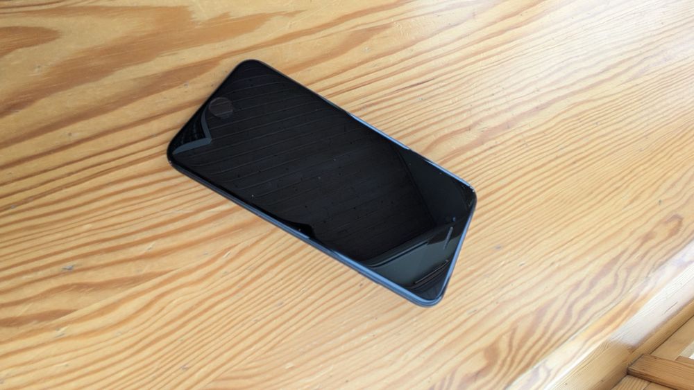 Apple iPhone SE 2020
