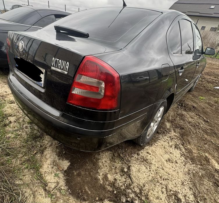 Dezmembrez dezmembrari skoda octavia 2 1.9 TDI BXE 105 cai 5 trepte