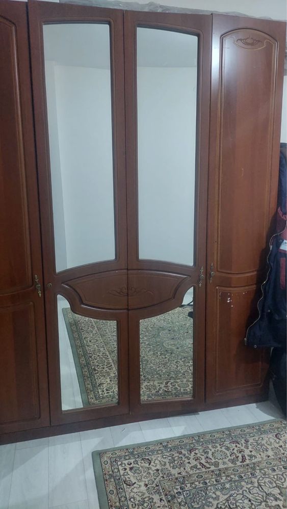 Продается шкаф