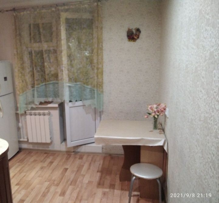 1-комн кв посуточно хбк 8 мкрн,чисто уютно