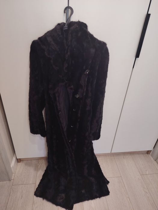 Продаж норковую шубу