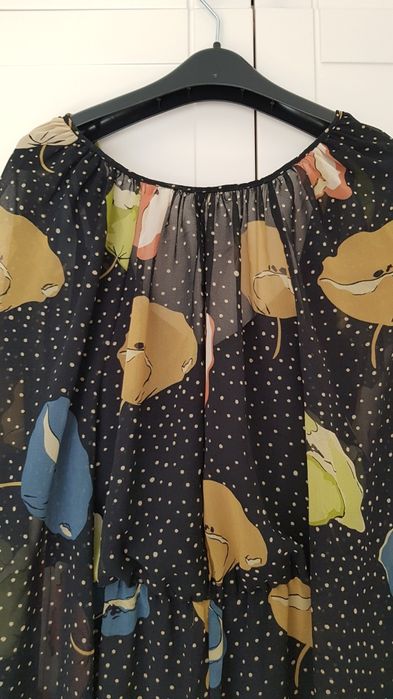 Rochie Zara inflorata si buline