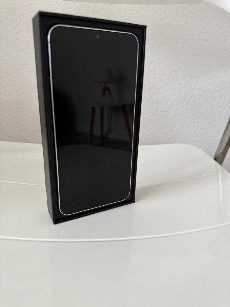 Samsung Galaxy S22 plus