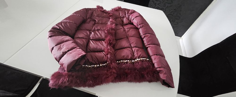 Яке с естествен пух декорации