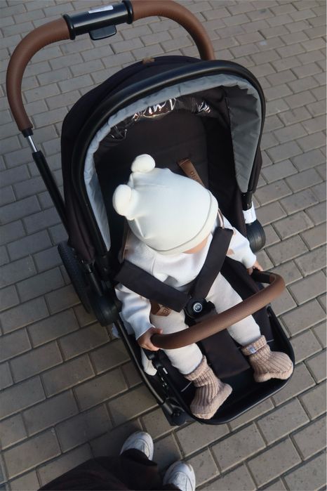Стильная практичная коляска от HAPPY BABY