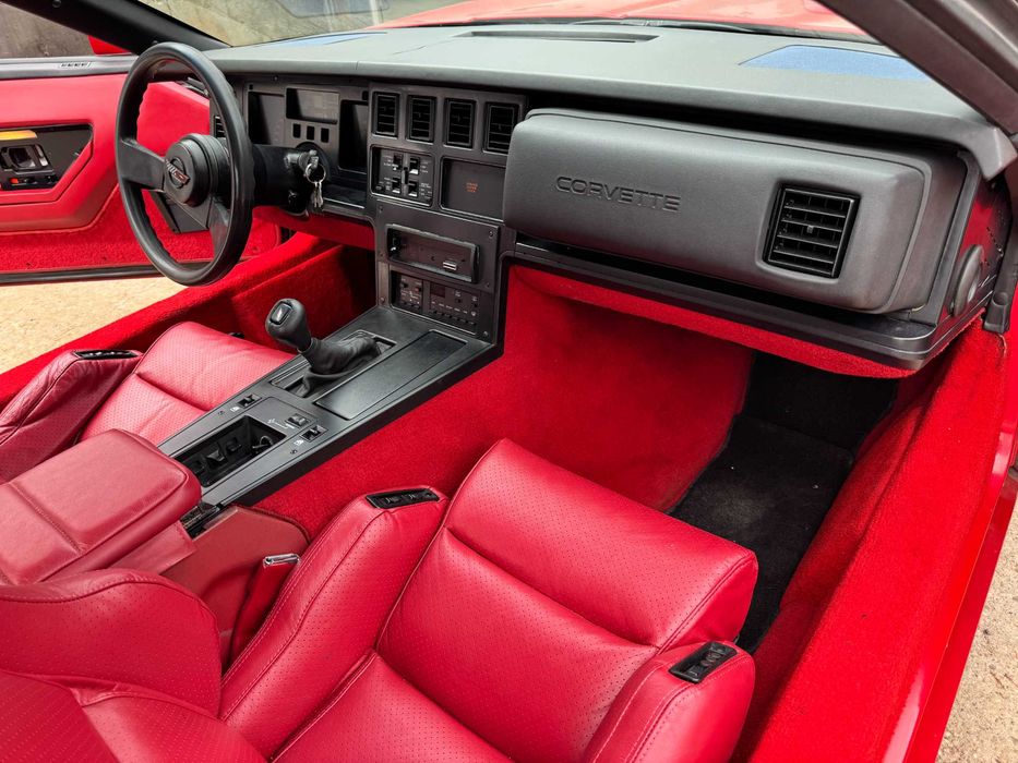 Vand/schimb Chevrolet Corvette C4 5.7- vehicul istoric in acte