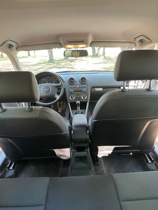 Vand audi a 3 in 2 usi