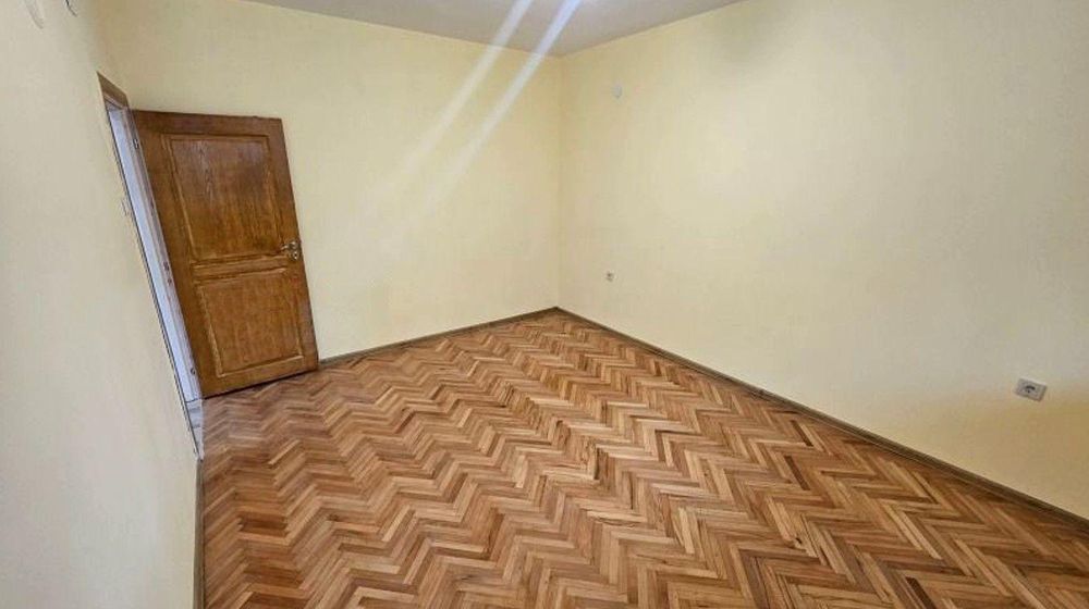 Дава се под наем Двустаен апартамент в София, Иван Вазов - 60 кв.м за 497.25 € - Снимка #5