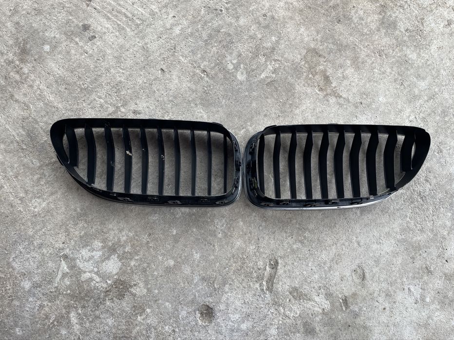 Set 2 Grile negru/argintiu lucios BMW Seria 5 F10
