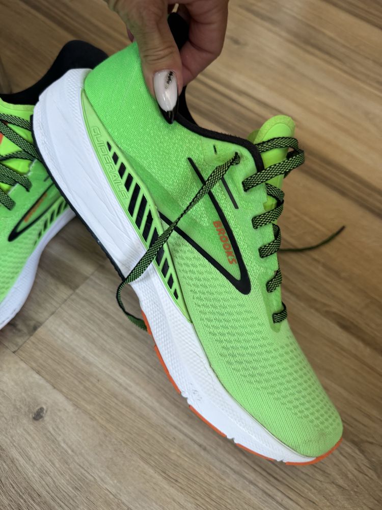 Оригинални мъжки маратонки Brooks Launch GTS 10! 44,5 н