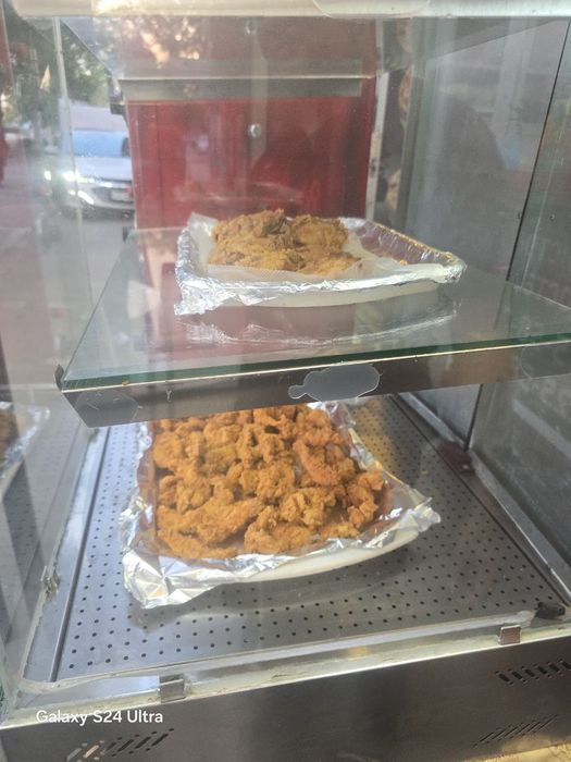 Arenda Fast foods foydada ishlab turgan joy Yo'ldi usti