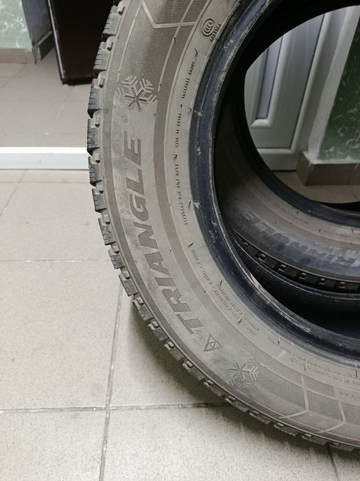Шины зимние на 16