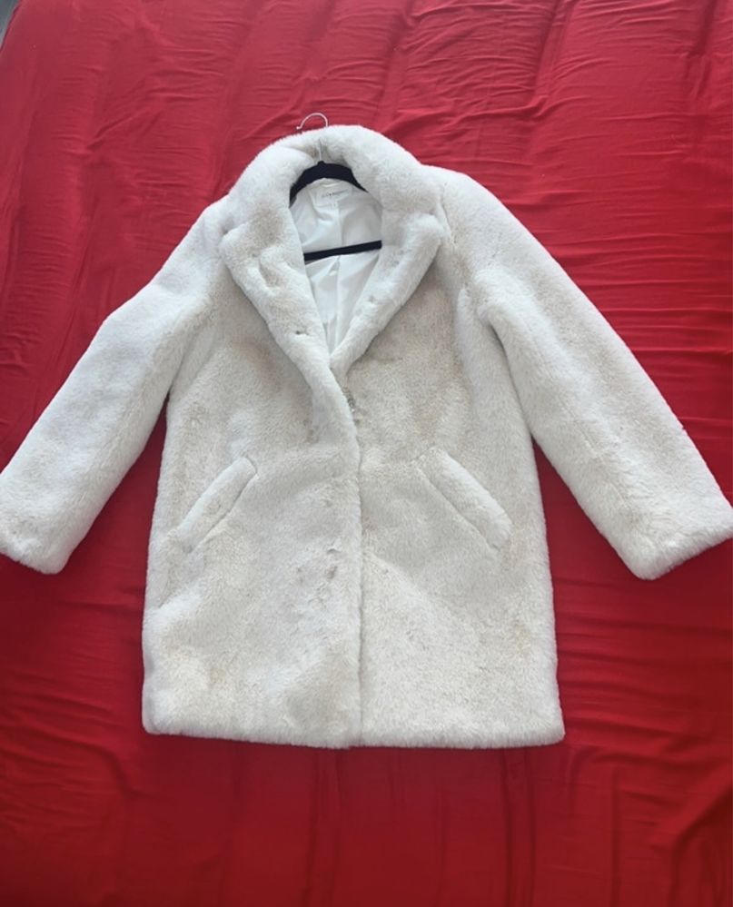 Jacheta de blana artificiala - crem