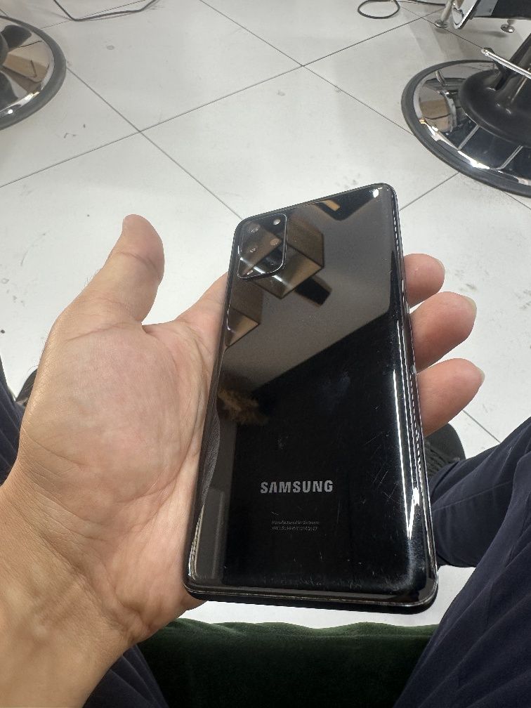 Samsung s20 plus