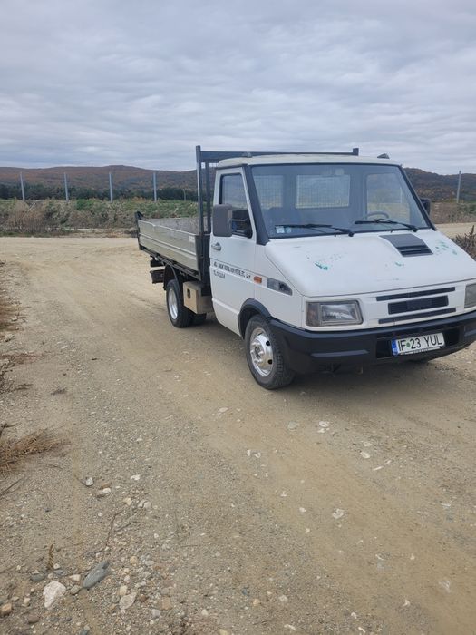 Vând iveco basculabil