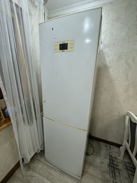 Холодильник б/у