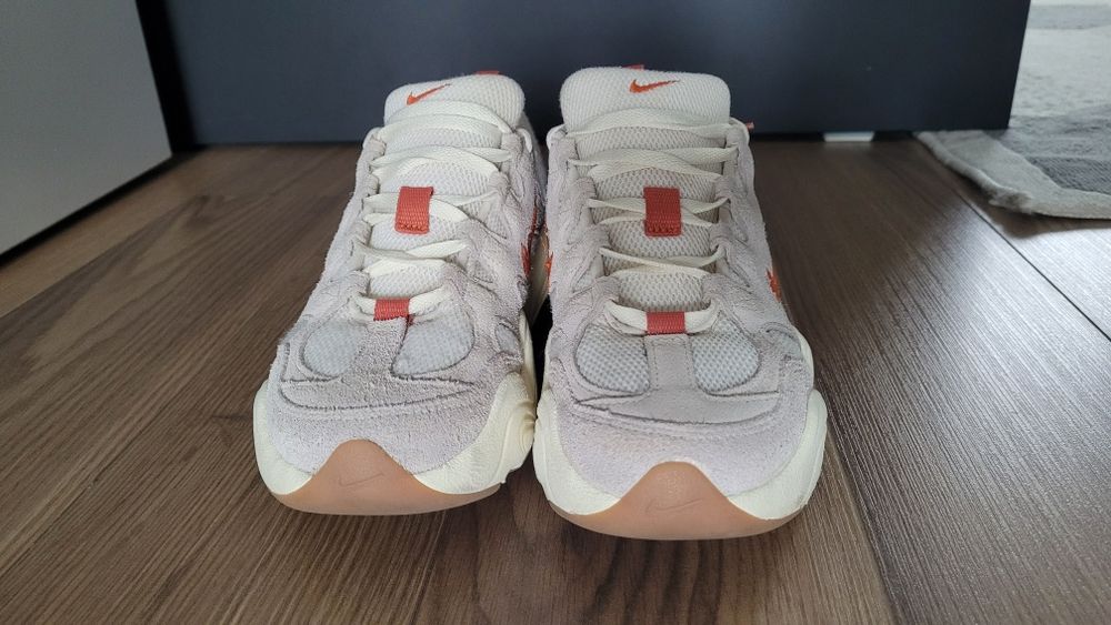 Adidasi/sneakers Nike Tech Hera 36