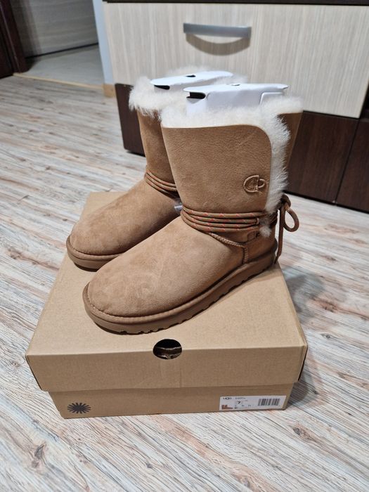 UGG Classic Bailey Tie Boot