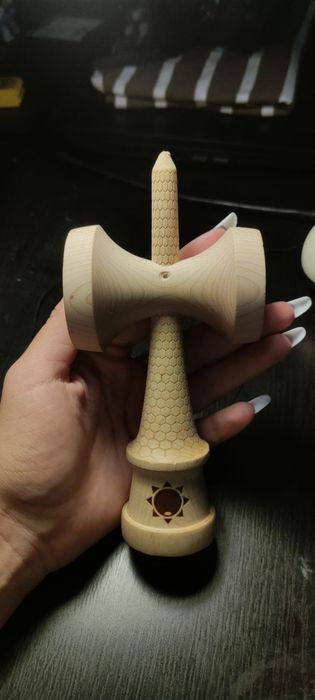 Kendama sol pro model v2 Kris Bosch
