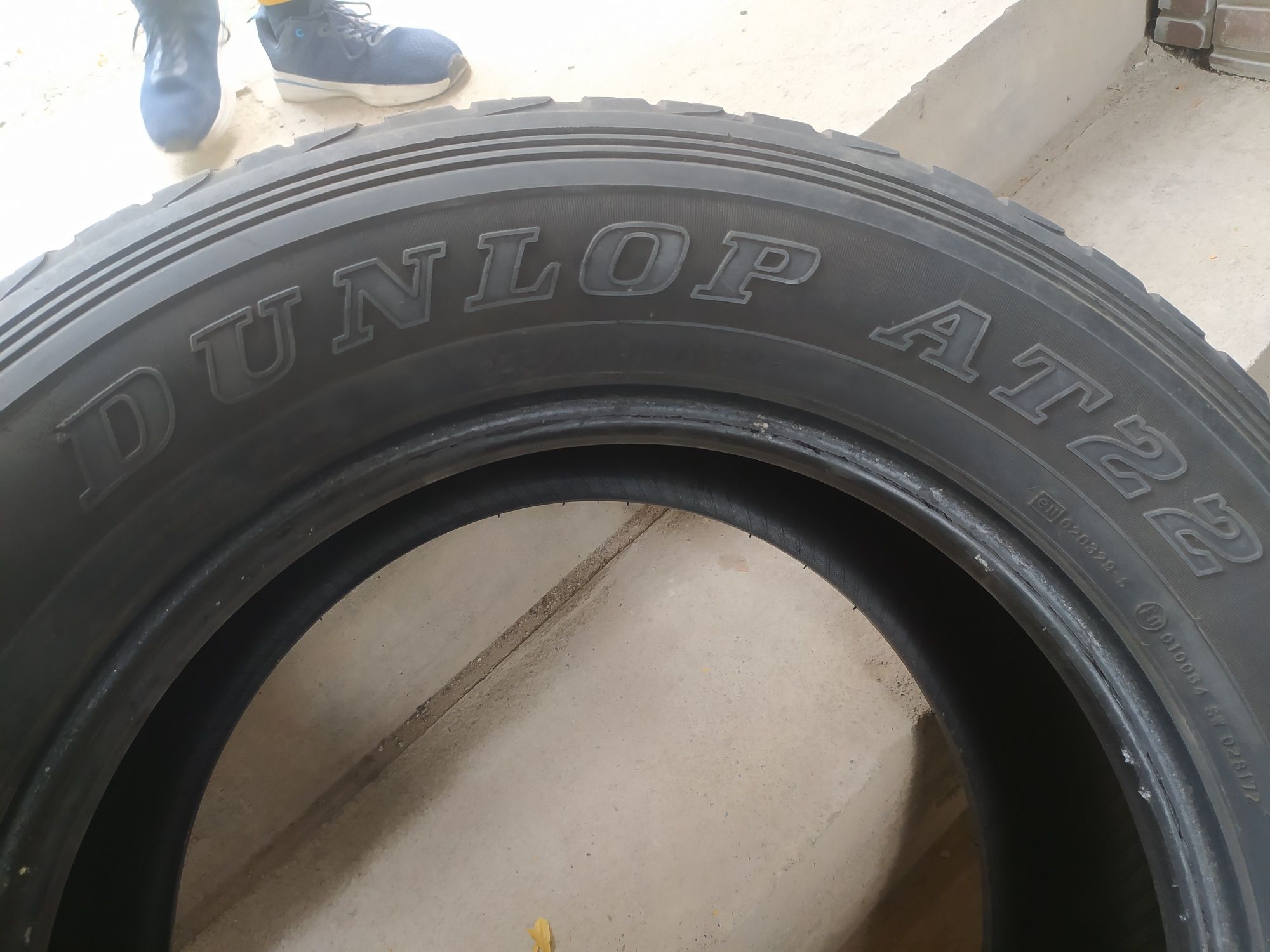 Шины Dunlop 4 шт. в отличном состоянии