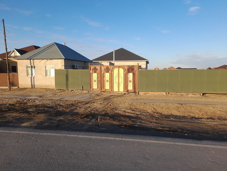 Үй сатылады толық бітбеген 7 бөлме, времянкасы бар, толық қоршалған,