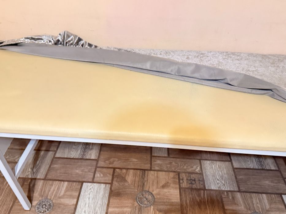 Кушетка в хорошем состоянии